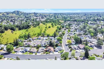 317 N Alamo Drive, Vacaville, CA 95688 - Photo 37