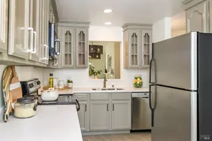 137 Koch Rd, Corte Madera, CA 94925 - Photo 11