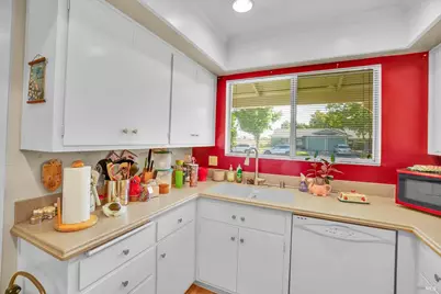 144 Monterey Drive, Vacaville, CA 95687 - Photo 7