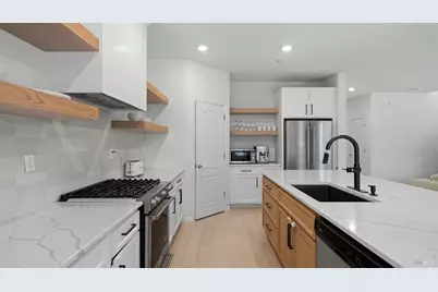 2350 Sheldon Drive, Fairfield, CA 94533 - Photo 17