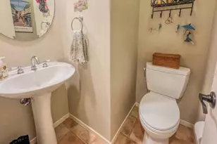 821 Rolling Hill Dr, Petaluma, CA 94954 - Photo 7