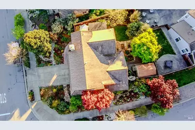 821 Rolling Hill Drive, Petaluma, CA 94954 - Photo 27