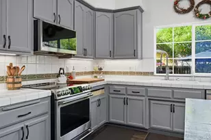 104 Village Oaks Ct, Healdsburg, CA 95448 - Photo 13