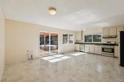 1553 Holly Avenue, Rohnert Park, CA 94928 - Photo 9