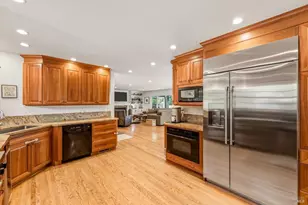 1038 Lorraine Dr, Napa, CA 94558 - Photo 17