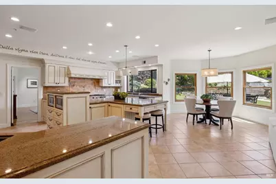 172 Pacheco Avenue, Novato, CA 94947 - Photo 13