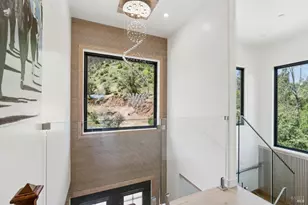 8353 W Dry Creek Rd, Healdsburg, CA 95448 - Photo 7