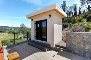 8353 W Dry Creek Rd, Healdsburg, CA 95448 - Photo 39