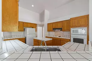 2988 Rustle Ct, Fairfield, CA 94534 - Photo 13