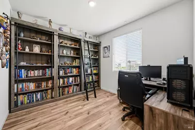 1685 Blossom Way, Dixon, CA 95620 - Photo 7