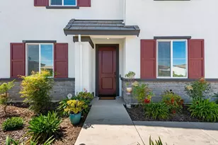 1685 Blossom Way, Dixon, CA 95620 - Photo 5