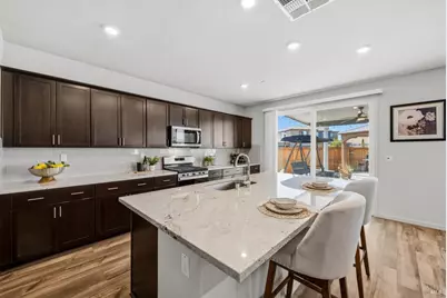 1685 Blossom Way, Dixon, CA 95620 - Photo 11