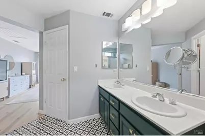 110 Chimney Rock Drive, Vacaville, CA 95687 - Photo 31