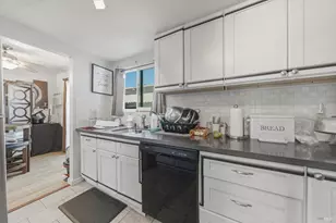 222 Del Luz Ct, Fairfield, CA 94533 - Photo 13