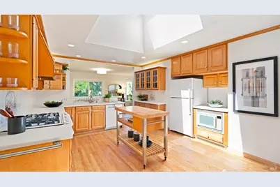 5 Viox Way, San Rafael, CA 94901 - Photo 17