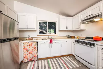 251 W End Avenue, San Rafael, CA 94901 - Photo 13