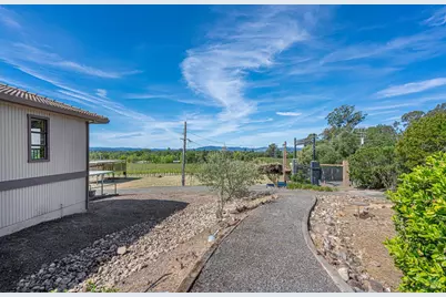 590 Pleasant Avenue, Santa Rosa, CA 95403 - Photo 53