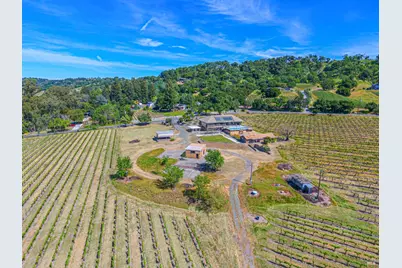 590 Pleasant Avenue, Santa Rosa, CA 95403 - Photo 47