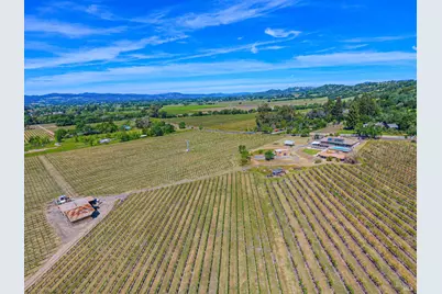 590 Pleasant Avenue, Santa Rosa, CA 95403 - Photo 77