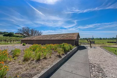 590 Pleasant Avenue, Santa Rosa, CA 95403 - Photo 29