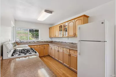 546 Pinewood Drive, San Rafael, CA 94903 - Photo 17