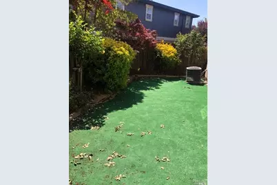 80 Pinheiro Circle, Novato, CA 94945 - Photo 9