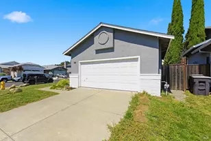 350 Jacaranda Dr, Suisun City, CA 94585 - Photo 3