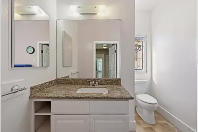 2001 Rogers Way, Santa Rosa, CA 95404 - Photo 15