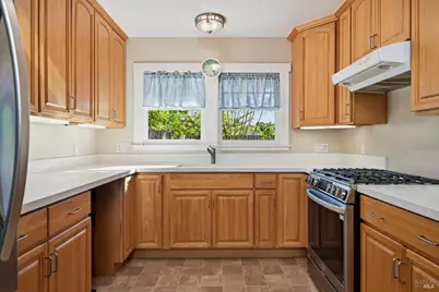 2001 Rogers Way, Santa Rosa, CA 95404 - Photo 11