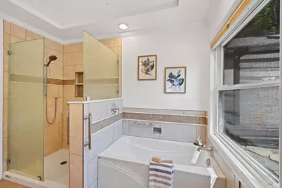 914 W 6th Street, Benicia, CA 94510 - Photo 27