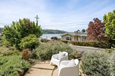 914 W 6th Street, Benicia, CA 94510 - Photo 5