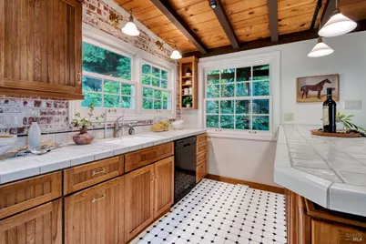 135 Martens Boulevard, San Rafael, CA 94901 - Photo 11