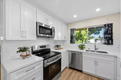 427 Temple Drive, Vacaville, CA 95687 - Photo 17