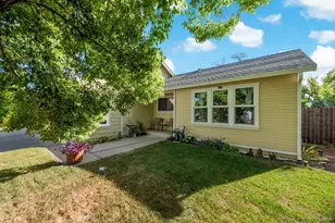 427 Temple Dr, Vacaville, CA 95687 - Photo 7