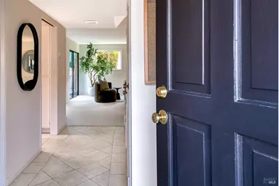 5 Grande Paseo, San Rafael, CA 94903 - Photo 15