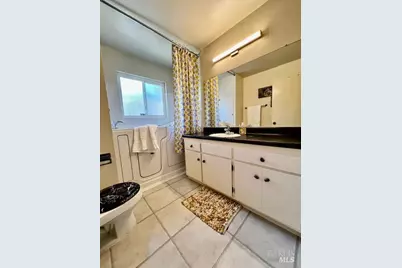 638 E Fleming Avenue, Vallejo, CA 94591 - Photo 19