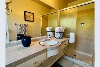 638 E Fleming Avenue, Vallejo, CA 94591 - Photo 23