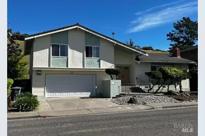 638 E Fleming Avenue, Vallejo, CA 94591 - Photo 1