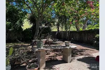 638 E Fleming Avenue, Vallejo, CA 94591 - Photo 33