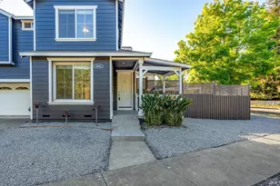 8843 Oakfield Ln, Windsor, CA 95492 - Photo 3