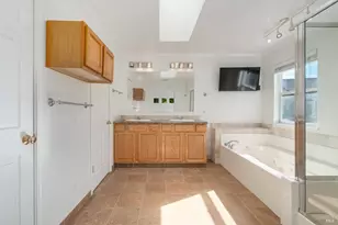 8843 Oakfield Ln, Windsor, CA 95492 - Photo 19