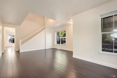 8843 Oakfield Lane, Windsor, CA 95492 - Photo 7