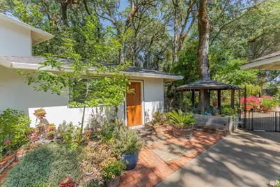 925 Knob Hill Road, Ukiah, CA 95482 - Photo 23