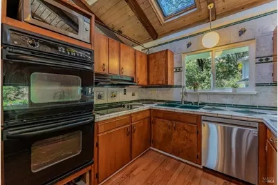 925 Knob Hill Road, Ukiah, CA 95482 - Photo 9