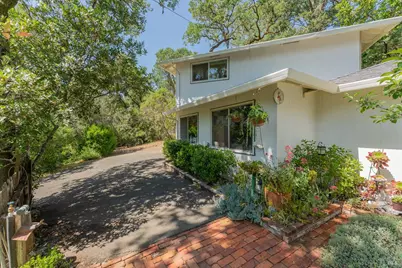 925 Knob Hill Road, Ukiah, CA 95482 - Photo 25