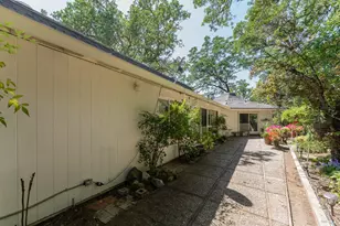 925 Knob Hill Rd, Ukiah, CA 95482 - Photo 19