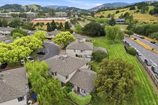 32 Dockside Cir, San Rafael, CA 94903 - Photo 23