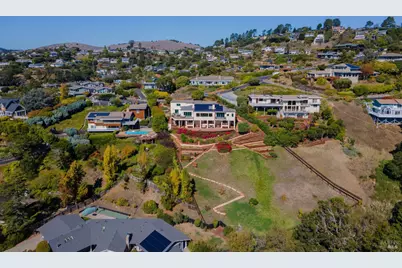9 Francisco Vista Court, Tiburon, CA 94920 - Photo 41