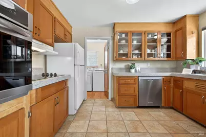 334 Richmond Drive, Santa Rosa, CA 95401 - Photo 17