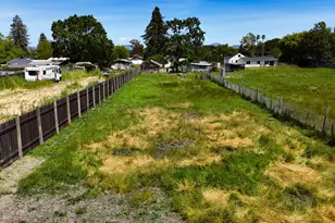 1047 S Wright Rd, Santa Rosa, CA 95407 - Photo 7